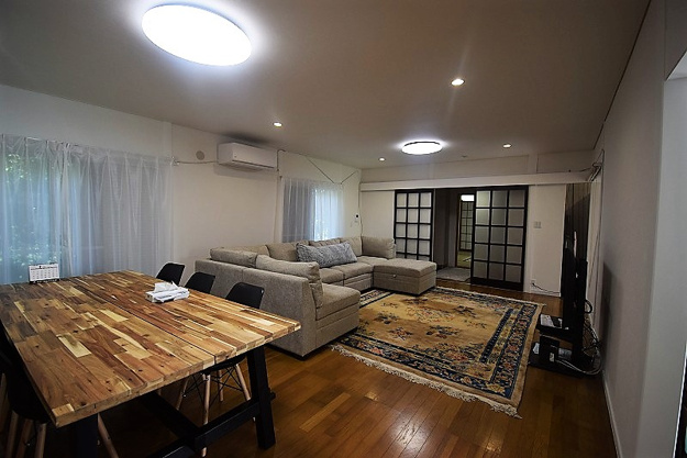 【居間・リビング】 | 伊豆急伊豆高原城ケ崎地区　戸建