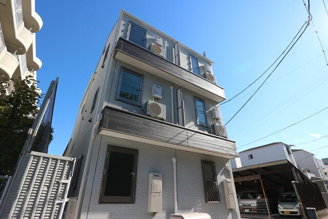 足立区本木北町のアパートの画像