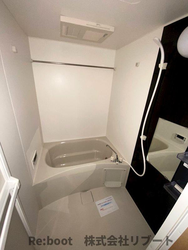 船橋市本郷町の賃貸マンションの浴室
