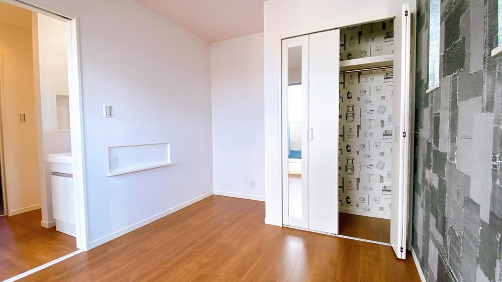 枚方市須山町　未入居一戸建ての洋室