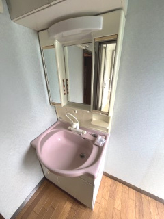 第1本多ビルの洗面所