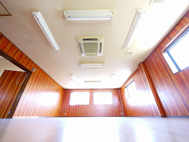 吉本店舗（加茂町兎並船屋）