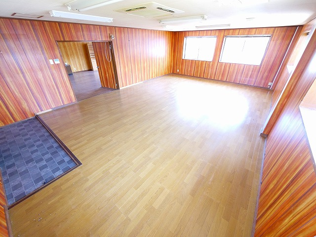 吉本店舗（加茂町兎並船屋）
