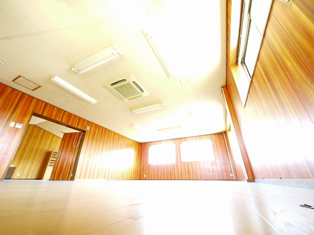 吉本店舗（加茂町兎並船屋）