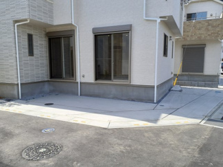 【駐車場】 | 2台駐車可能なカースペースです