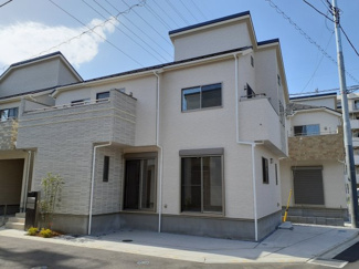 【外観】 | 東南角地につき日当たり通風良好です
　