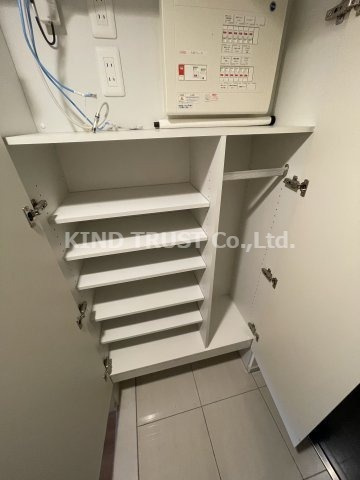 ファインフラッツ南森町の収納|ちょっとした収納スペースも充実しています