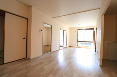 【居間・リビング】 | フラワーハイム鶴見