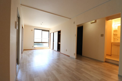 【居間・リビング】 | フラワーハイム鶴見