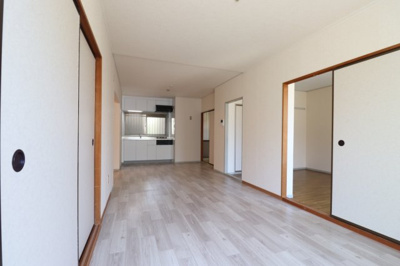 【居間・リビング】 | フラワーハイム鶴見