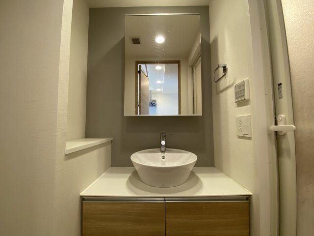 アプリーレ神戸元町の洗面所