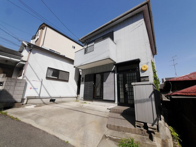 重池町１丁目貸家の外観