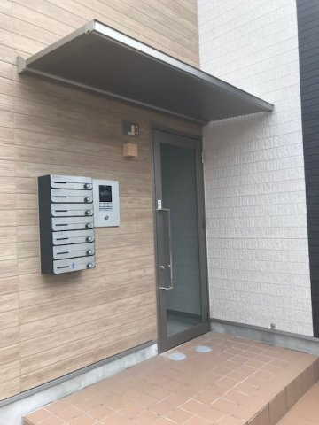 アウディ日比野イースト