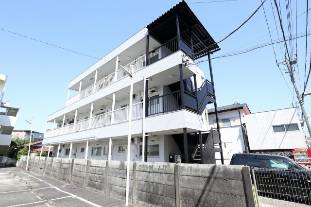 クロノス昭島の外観
