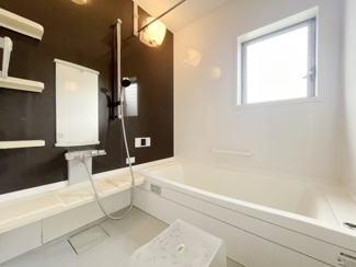 【浴室】 | 大東市諸福3丁目　戸建 | 綺麗にお使いされているバスルーム
