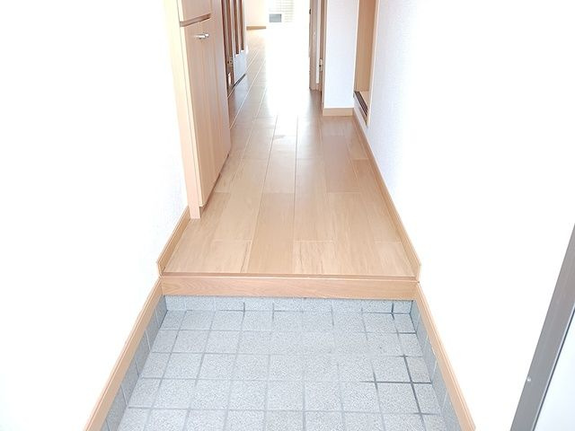 ティアラ城前　　刈谷市の賃貸ならクラスホーム刈谷店の玄関