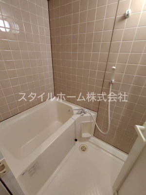 【浴室】 | セザンヌ新栄２ | 別部屋写真です。