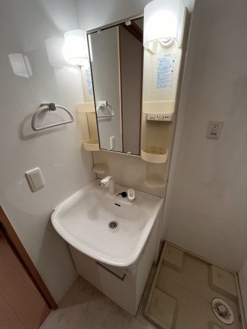 エーデルワイスの独立洗面台