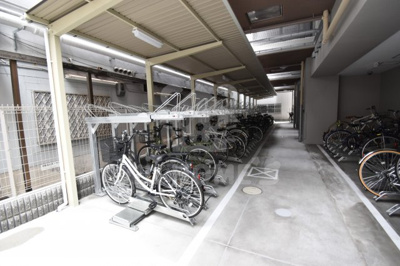 【その他共用部分】 | WORVE大阪本町 | 自転車置き場