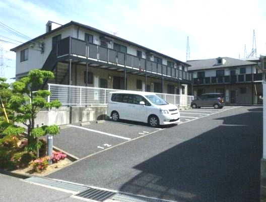 ルミエール光明池A棟の外観
