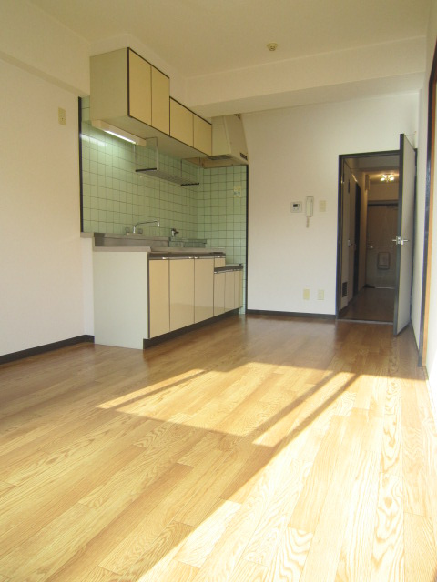 レジデンス向陽の居間・リビング