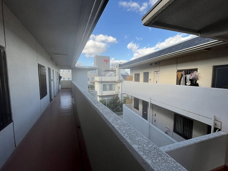 レジデンス向陽のエントランス