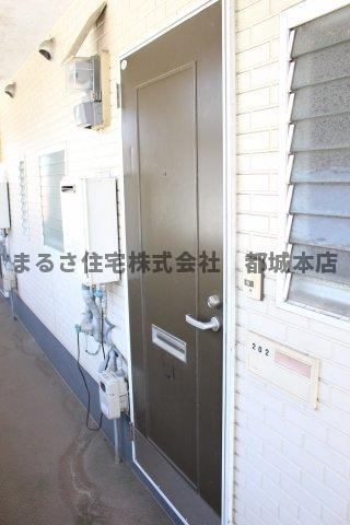 メゾンETOⅠの玄関|落ち着いた玄関です