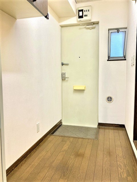 メゾン柴田の玄関