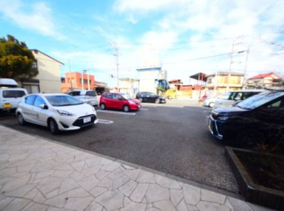 【駐車場】 | イズミガーデンヒルズ