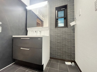 【独立洗面台】 | 岩田町6丁目　新築戸建