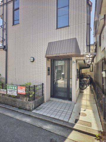 サンバリーアツ高宮のエントランス|清潔なエントランスです