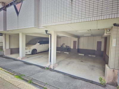 【駐車場】 | サンバリーアツ高宮 | カースペースがあります
