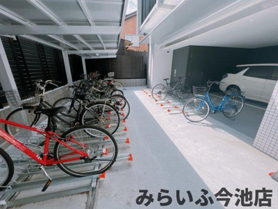 【駐車場】 | シーズンフラッツ矢場 | 駐輪場