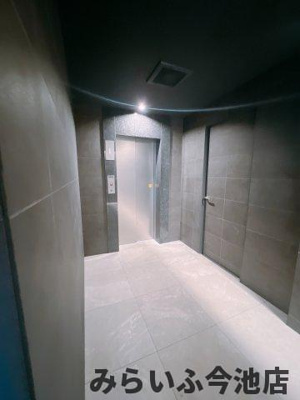 【エントランス】 | シーズンフラッツ矢場