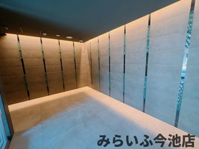 【エントランス】 | シーズンフラッツ矢場