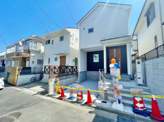 【前面道路含む現地写真】