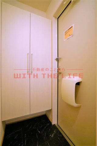 ラトンラヴール【キャッシュバック対象】の玄関|収納もある玄関です