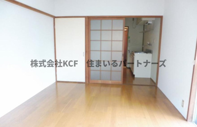 【居間・リビング】 | winter.no | こちらのリビングで趣味の時間をお楽しみください