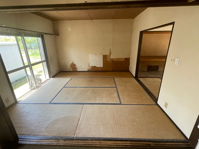 藤岡市藤岡　中古250の和室|柔らかい畳が心地よい和室