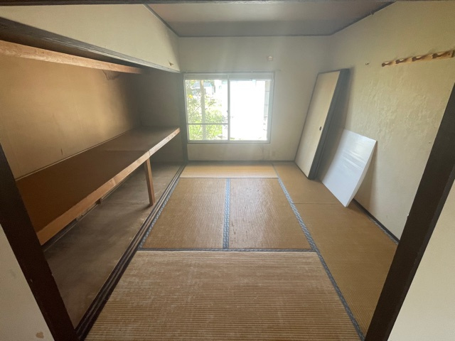 藤岡市藤岡　中古250の和室|明るい和室です