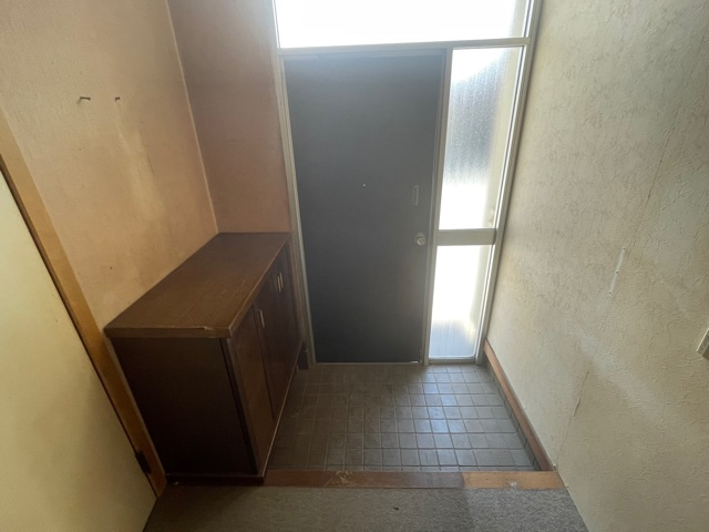 藤岡市藤岡　中古250の玄関|玄関です