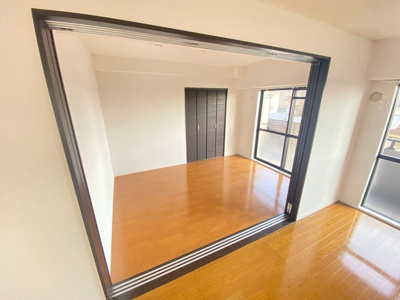 【洋室】 | ロイヤル曽根