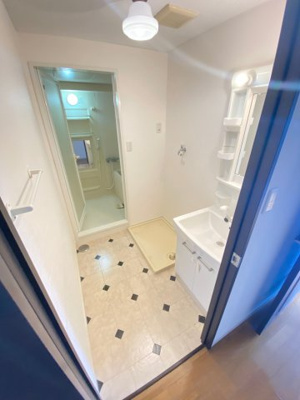 【洗面所】 | ロイヤル曽根