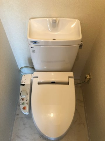 仲介手数料0！！シティハイツ名城 Iのトイレ