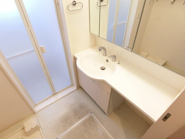 シャルマンの独立洗面台