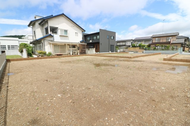 足利市利保町１丁目の売地の外観