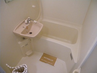 フラッツ・シゲの浴室