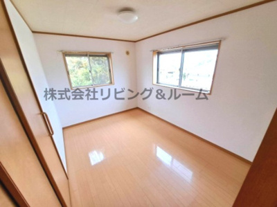 【洋室】 | メゾンフローラ・A