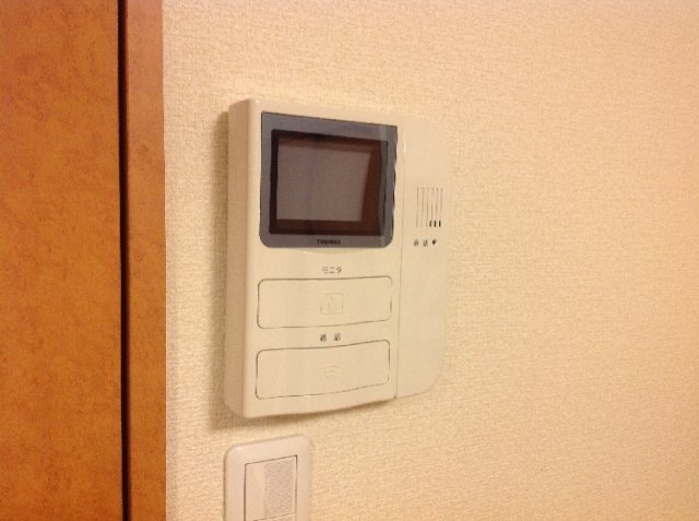 レオパレスシンクタンクのセキュリティ|モニター付きインターホンがございます。
