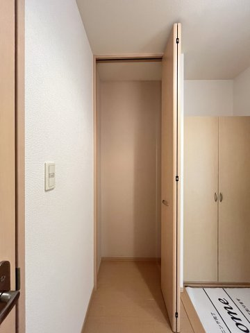 クレセント北峰　B棟の収納